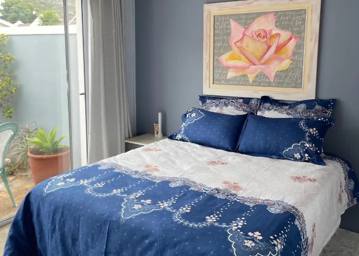Garden Flat In Fish Hoek